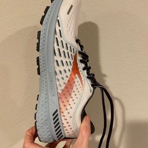 Brooks Adrenaline GTS 21 Women’s Running Shoes